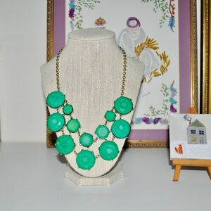 Elegant Emerald Green Statement Necklace